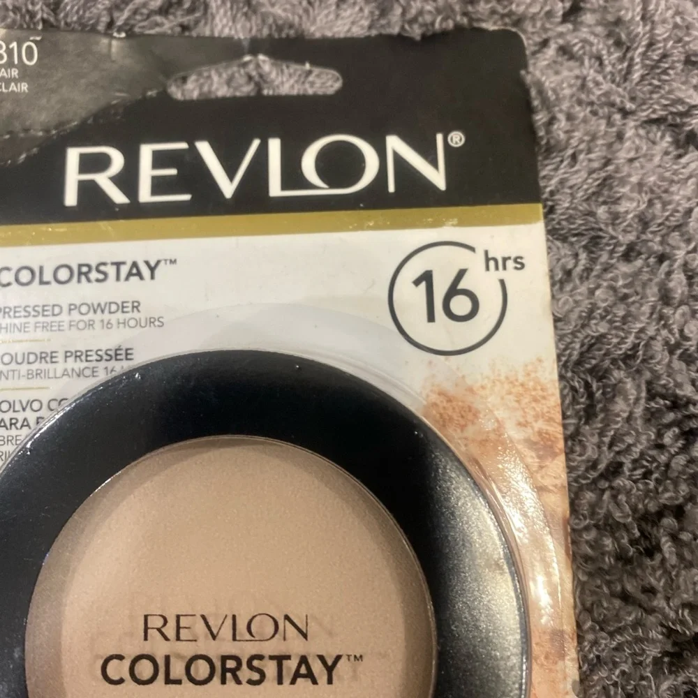 Revlon Colorstay Pressed Powder-810 Fair